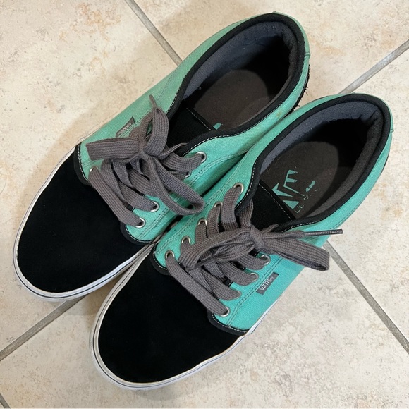 Mint/Sea Foam Green Vans - Picture 3 of 9